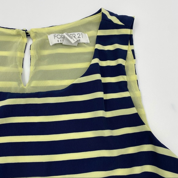 Forever 21 Essentials Top - Picture 8 of 8